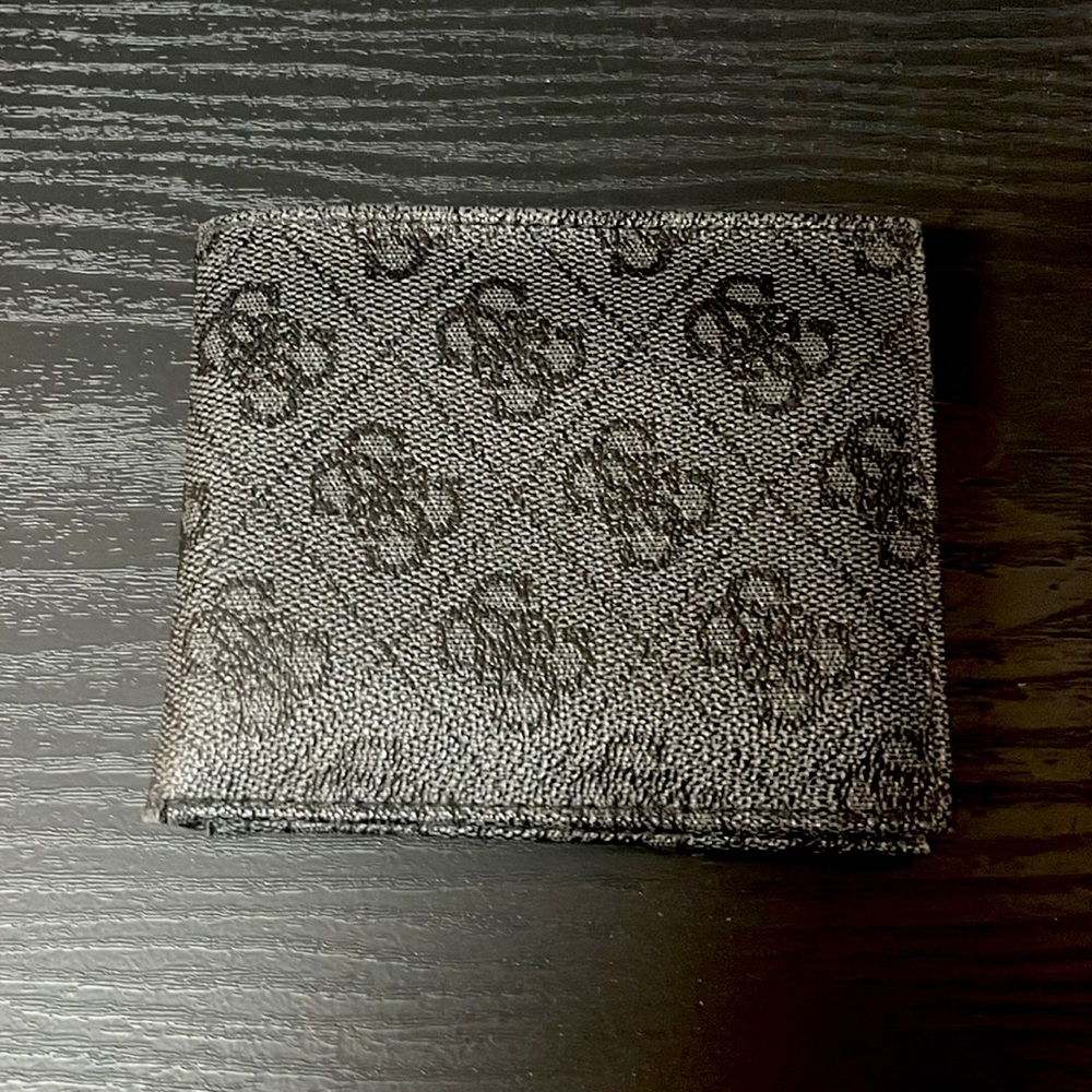 Guess Monogram Wallet Lightly Used